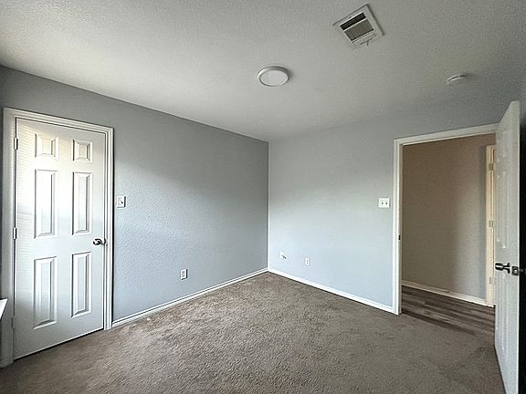 4th image of 2712 Ashley Dr
