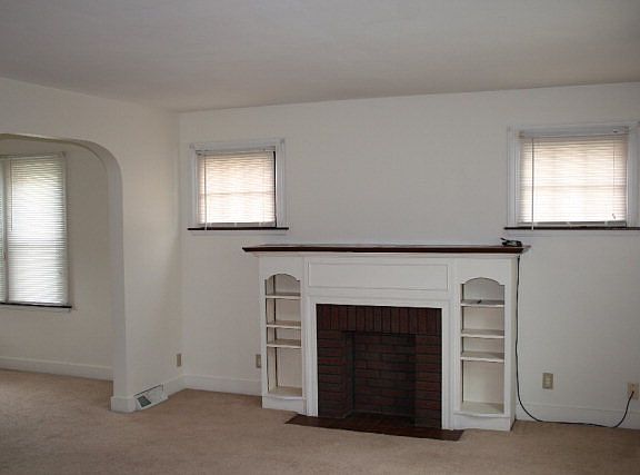 3rd image of 206 Cline Ave #208