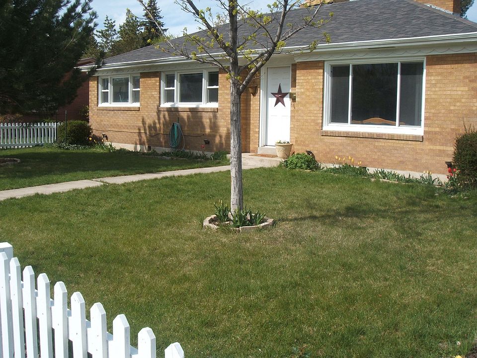 Beautiful Brick Rambler!