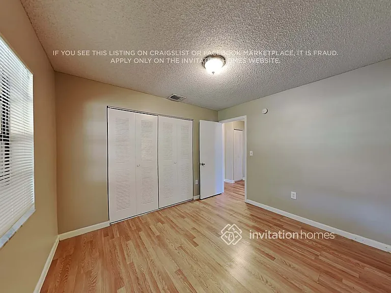 13641 Newport Mnr — Photo 9
