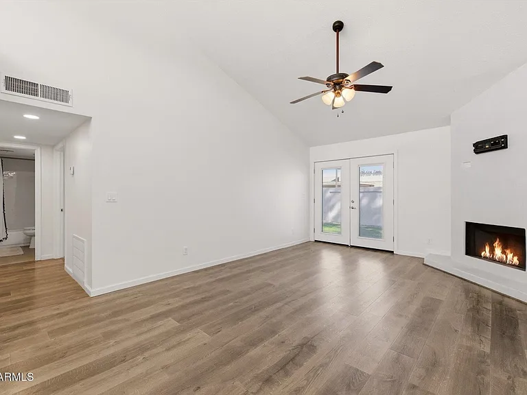 livingroom to bathroom/ bedrooms