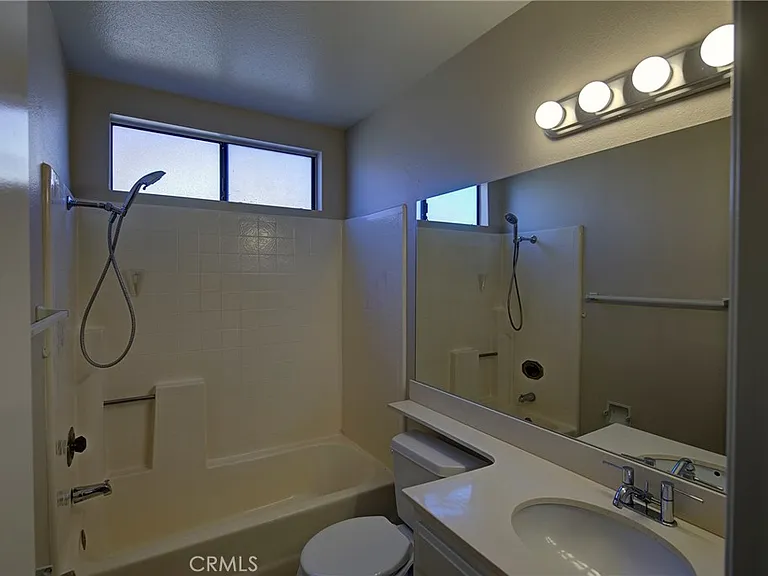26640 Braddock Rd — Photo 18
