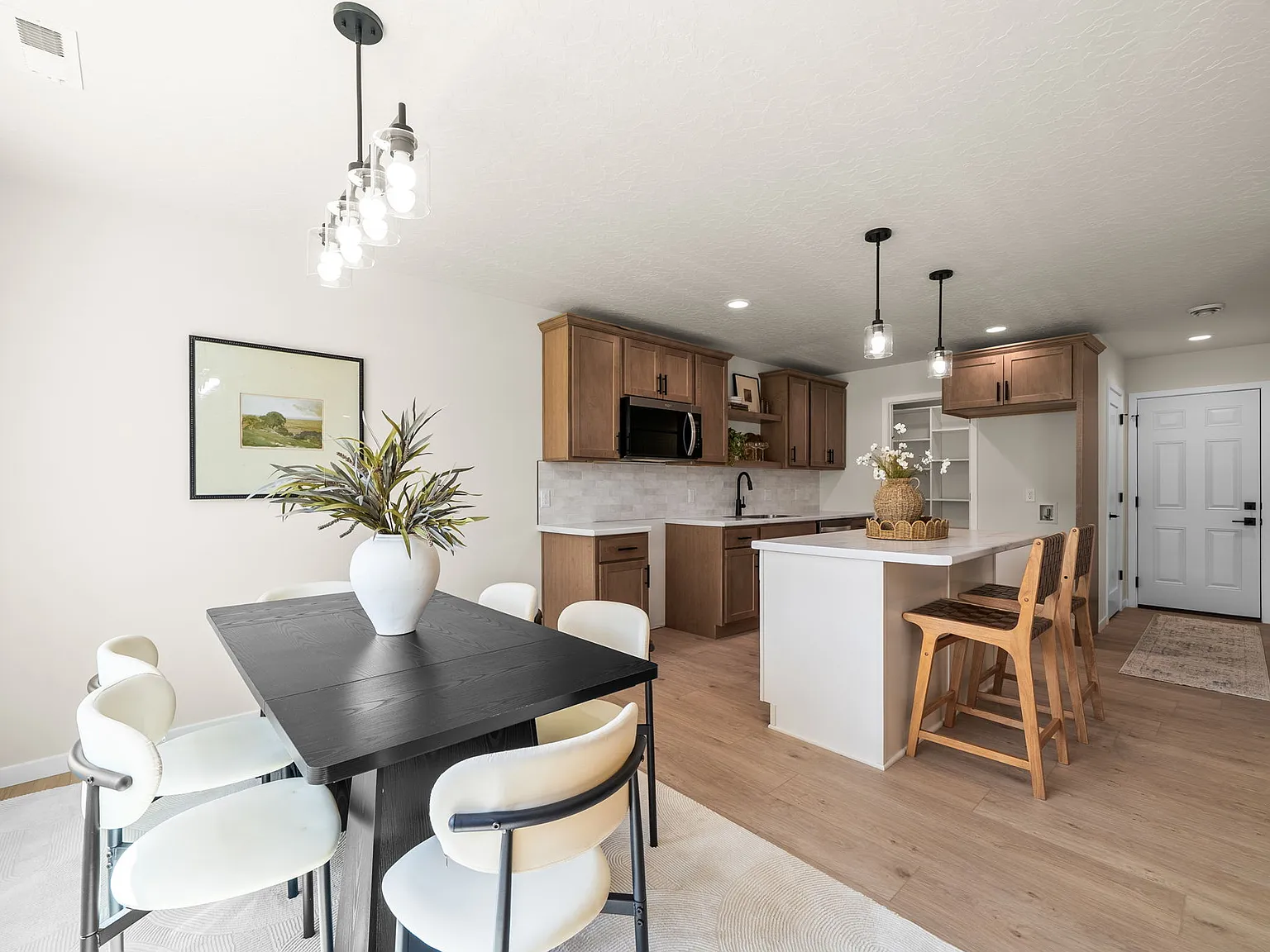 5425 W Liberator Cir — Photo 4