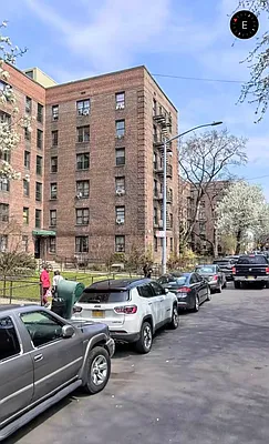 Rented by Contact Realty | media 7