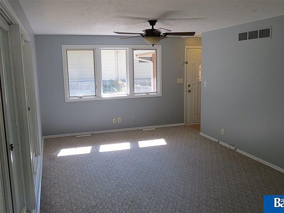 5th image of 1145 Lancaster Ln