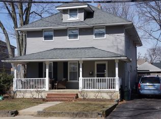 18 Carpenter St, Red Bank, NJ 07701