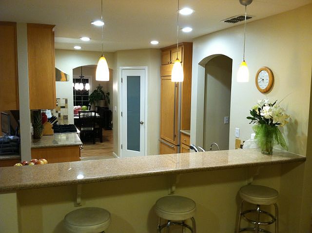 Kitchen and Bar seating