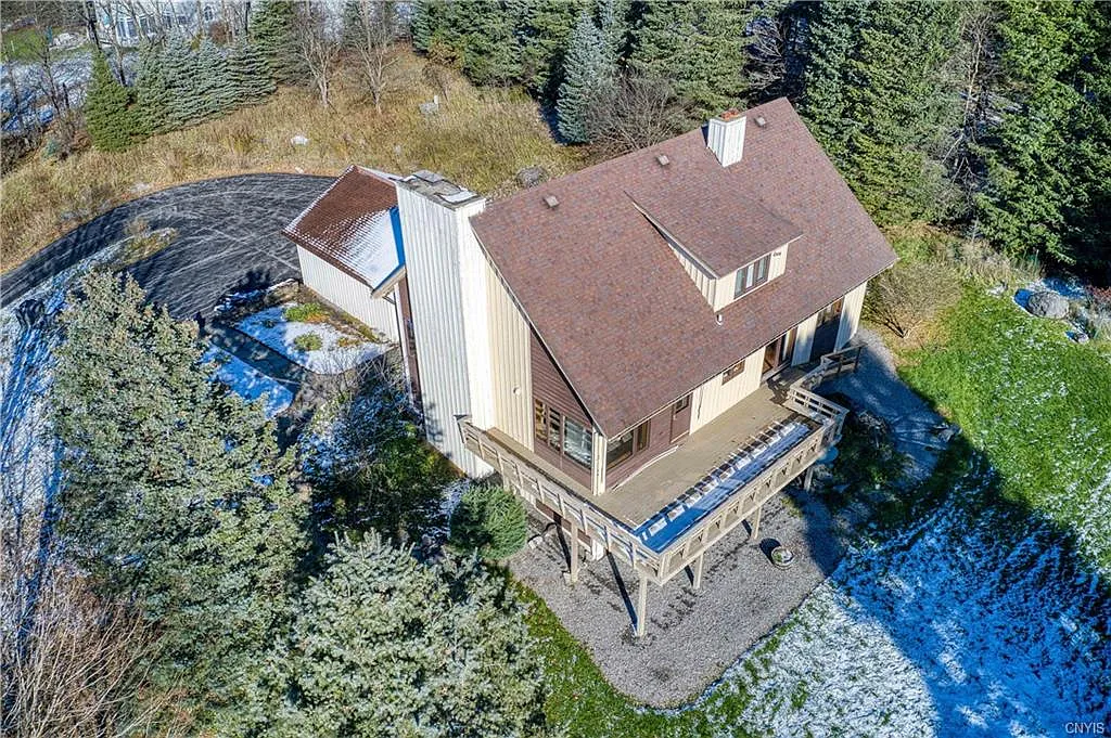 4452 Brickyard Falls Rd photo 1
