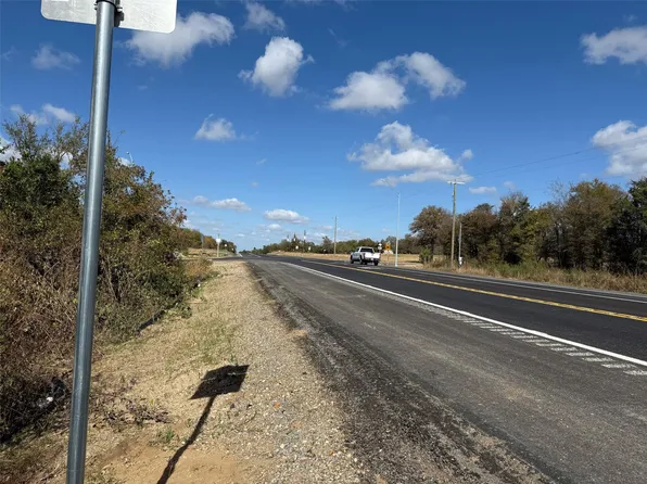 6077 N Us Highway 77, Rockdale, TX 76567