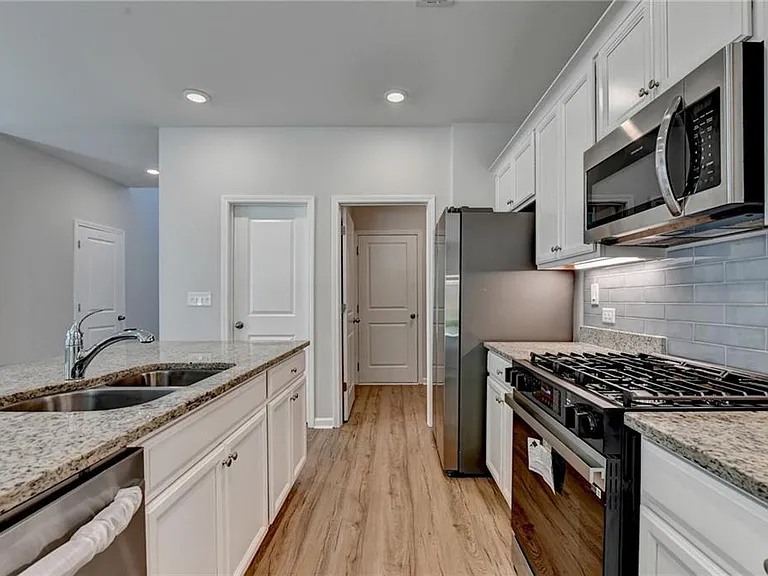 175 Grey Falcon Ave — Photo 25
