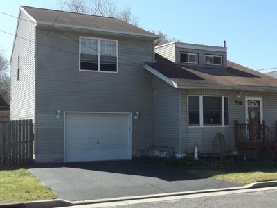 458 Center Ave, Middletown, NJ, 07748