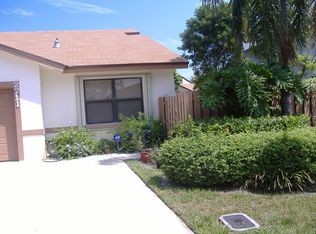 2711 SW 3rd St, Delray Beach, FL 33445