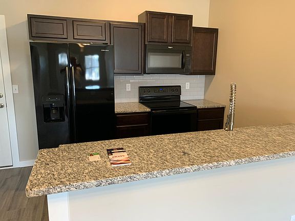 2nd image of 5256 N Cypress Cir
