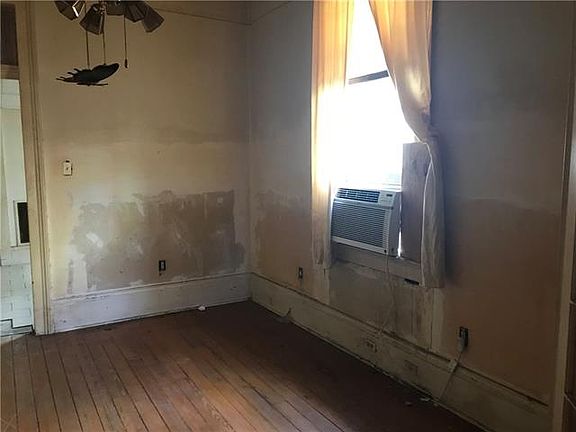 2nd image of 4154 Bienville St