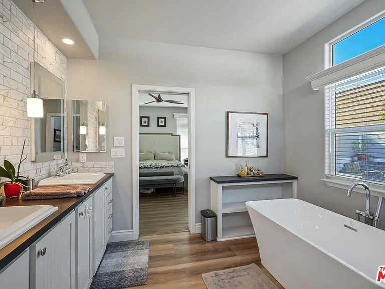 30473 Mulholland Hwy #206 — Photo 20