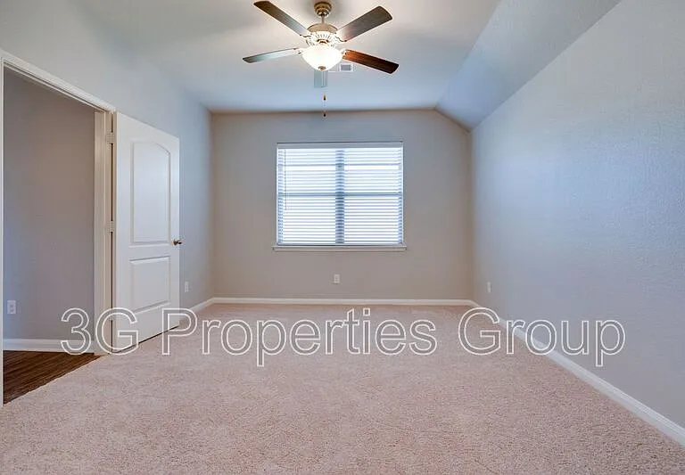 5301 Zara Dr — Photo 18
