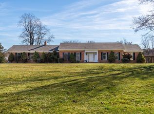 624 Augusta Farms Rd, Waynesboro, VA 22980