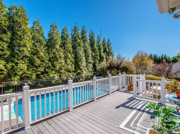 2344 Smith Cove Rd, Denver, NC 28037