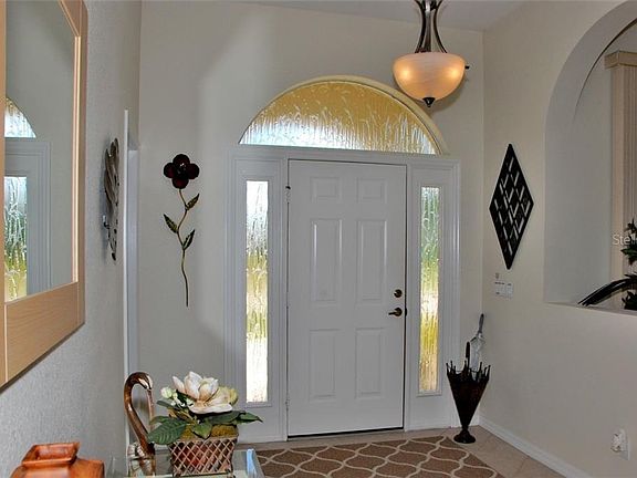 4th image of 798 Rotonda Cir