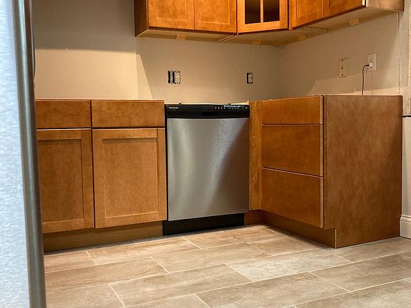 2nd image of 1207 Wareham Dr #2