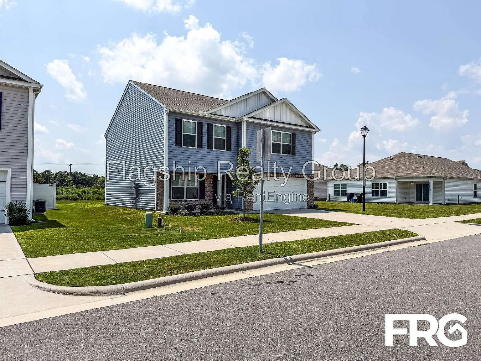 3 bed, 2.5 bath, 2192 sqft, $1,875 — Photo 3