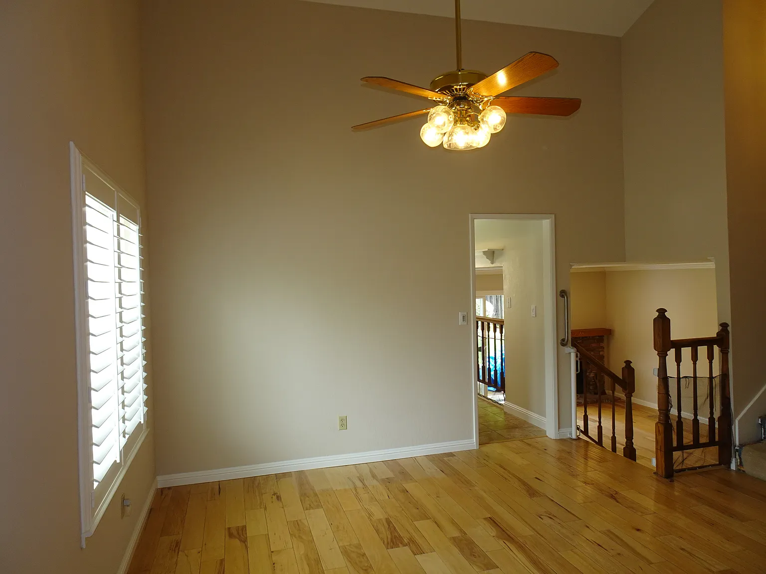 4 bed, 1880 sqft, $4,495 — Photo 4