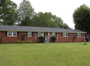 325 Weakley Creek Rd, Lawrenceburg, TN 38464