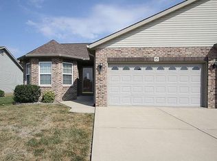 15 Brooks Dr, Bethalto, IL 62010