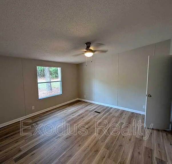 94 Sean Ln — Photo 7