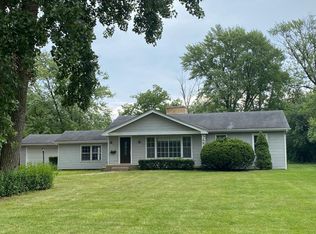 101 Chestnut Rd, Northbrook, IL 60062