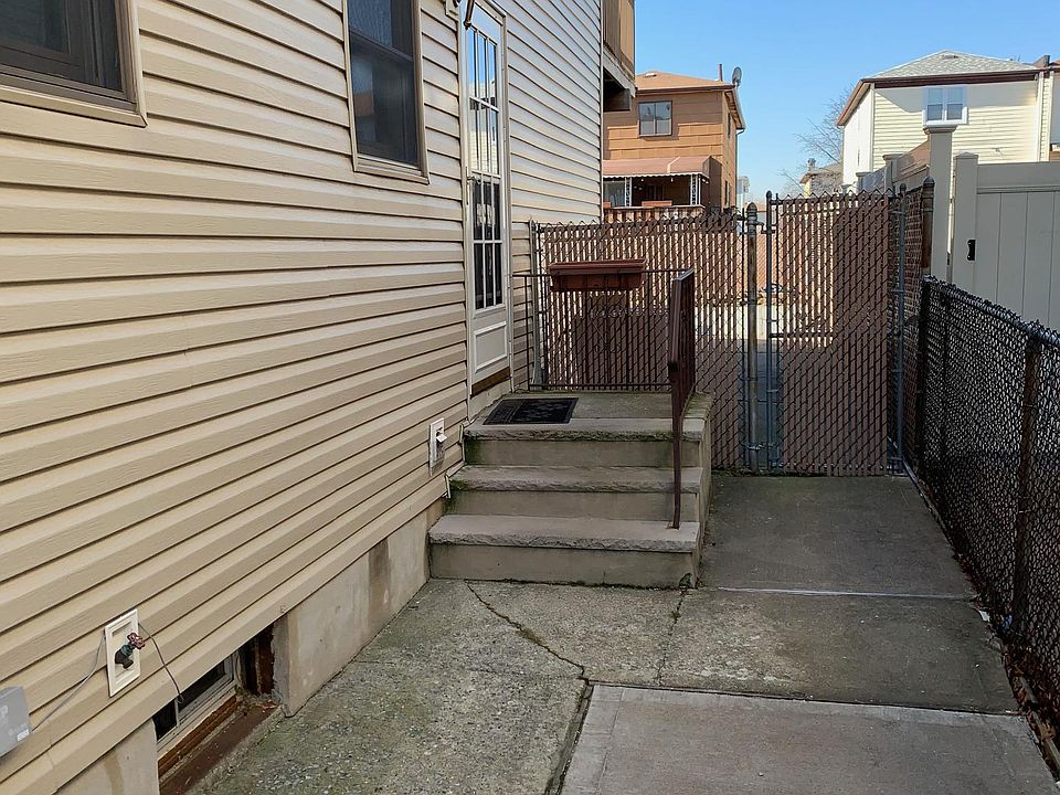 1st image of 48 Leggett Pl