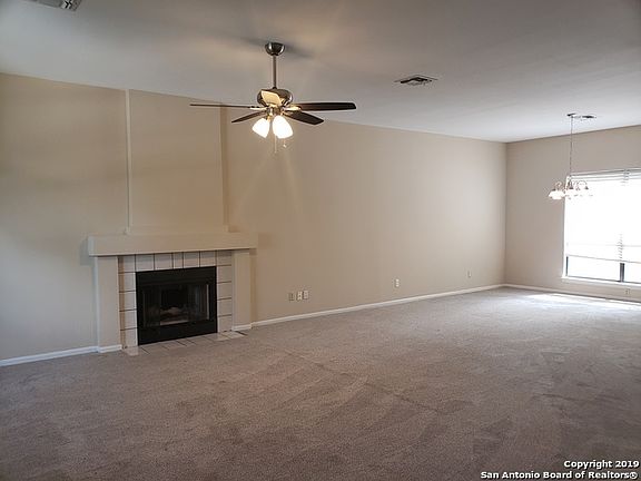 3rd image of 2631 Adams Cir