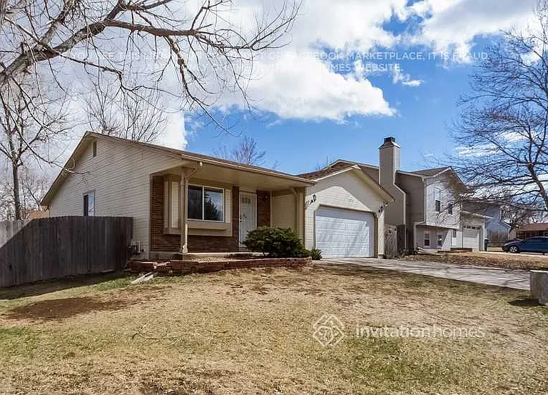 1772 S Genoa Way — Photo 2