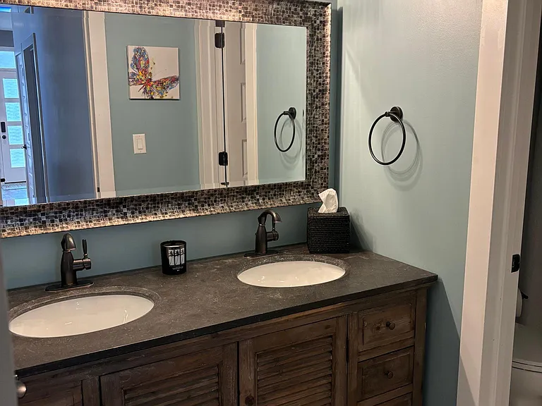 1122 Vine St — Photo 9