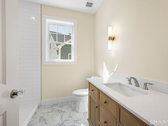 5th image of 29 Ivy Hill Road #29