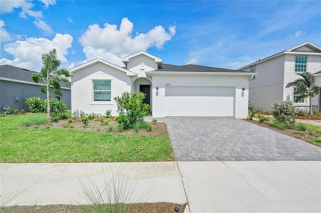 3 bed, 3.0 bath, 2217 sqft, $3,300 — Photo 2
