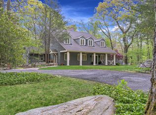 29 Kinnicutt Rd E, Pound Ridge, NY 10576