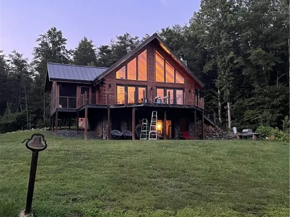 663 Covered Bridge Rd, Kents Store, VA 23084