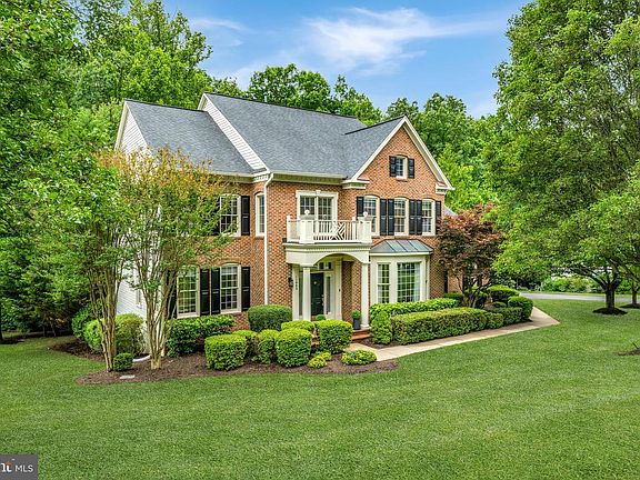 2nd image of 11885 Shaker Meadows Ct