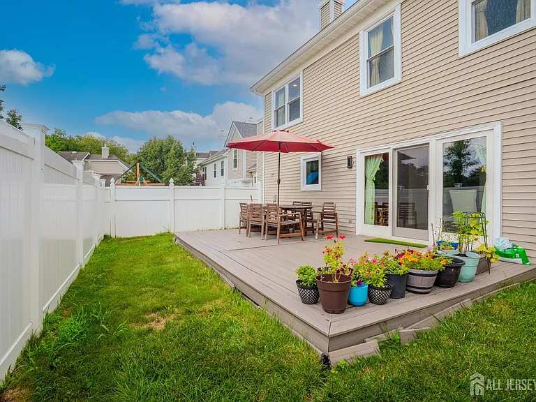 63 Carlisle Ct — Photo 41