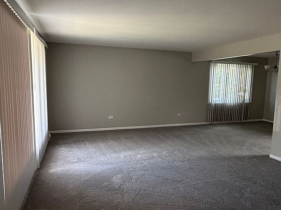 4th image of 4024 W 103rd St