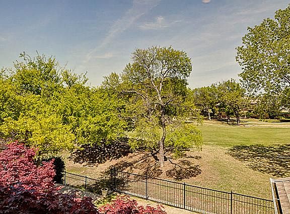 4th image of 6637 Castle Pines Dr