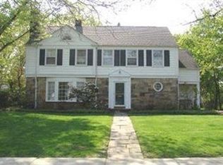 2674 Wrenford Rd, Shaker Heights, OH 44122