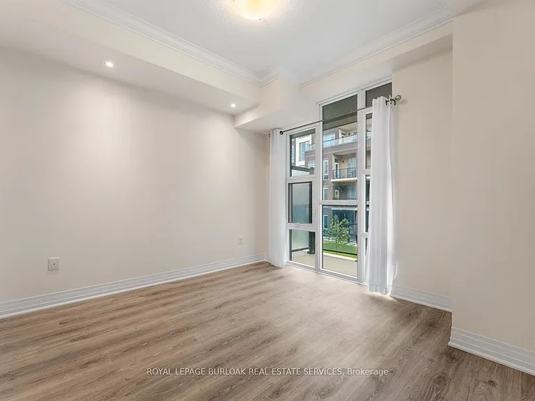 10 Concord Pl #213 — Photo 14