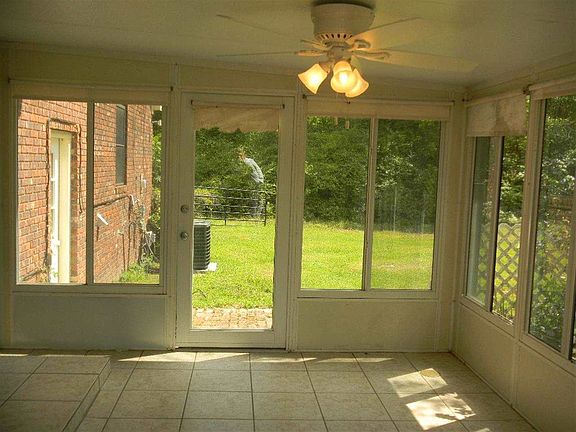 5th image of 7040 Blueberry Hill Dr