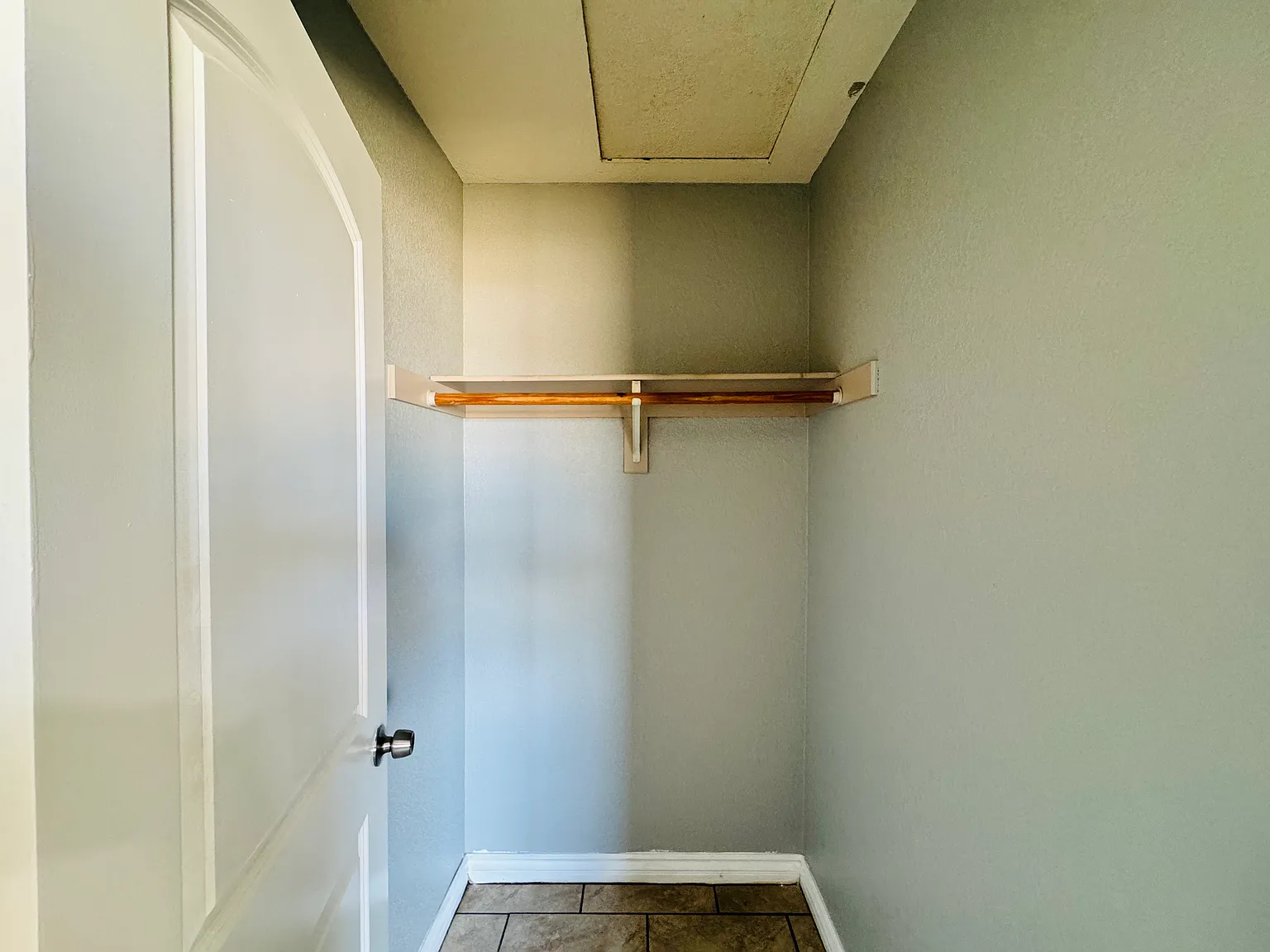 2 bed, 731 sqft, $1,550 — Photo 2