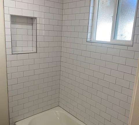 3rd image of 929 E Tuckey Ln APT 2