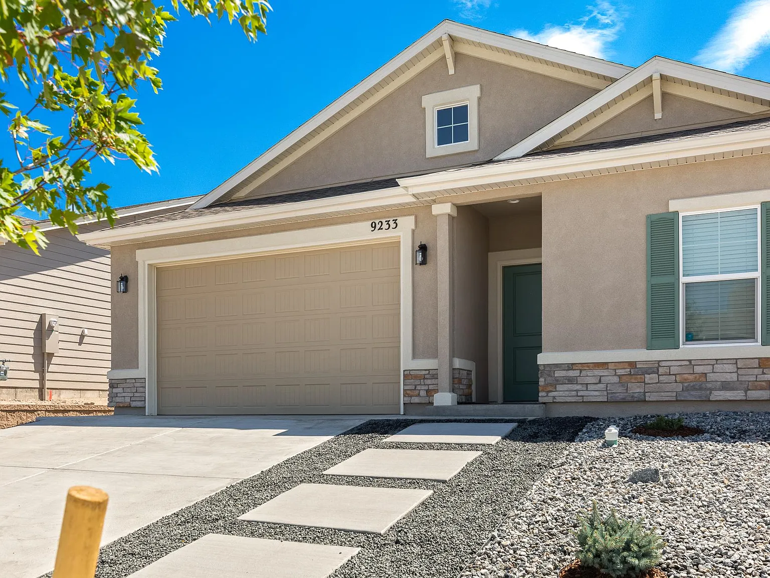 9233 Bugaboo Dr — Photo 2