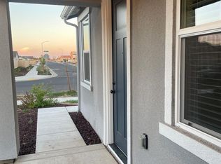 87 Blueberry Ln, Merced, CA 95341