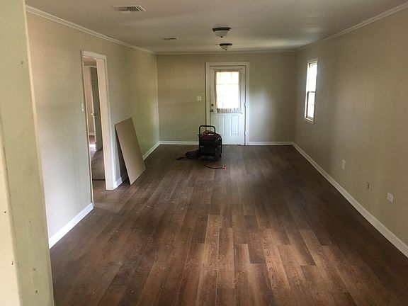 3rd image of 112 Nita St
